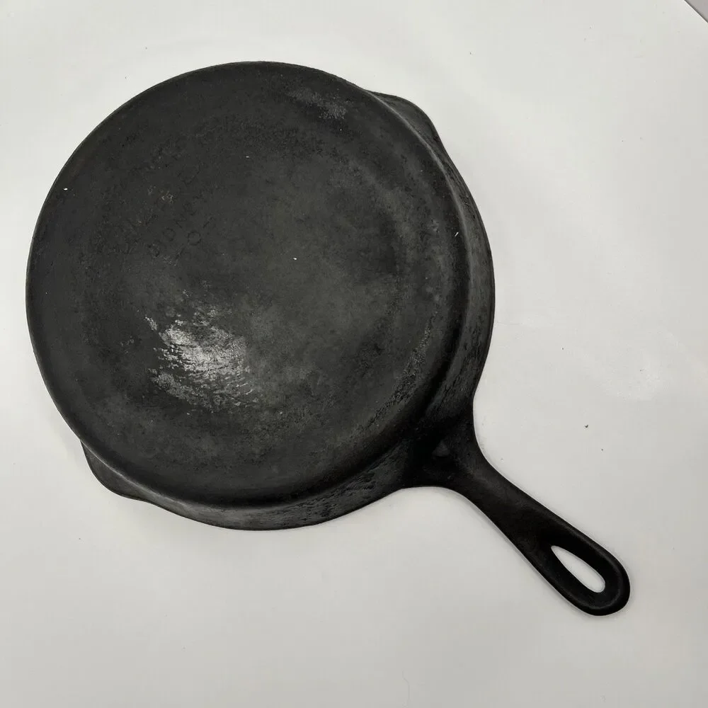 Vintage Wagner Ware Sidney O No. 10 Cast Iron Skillet Made in USA Seasoned
